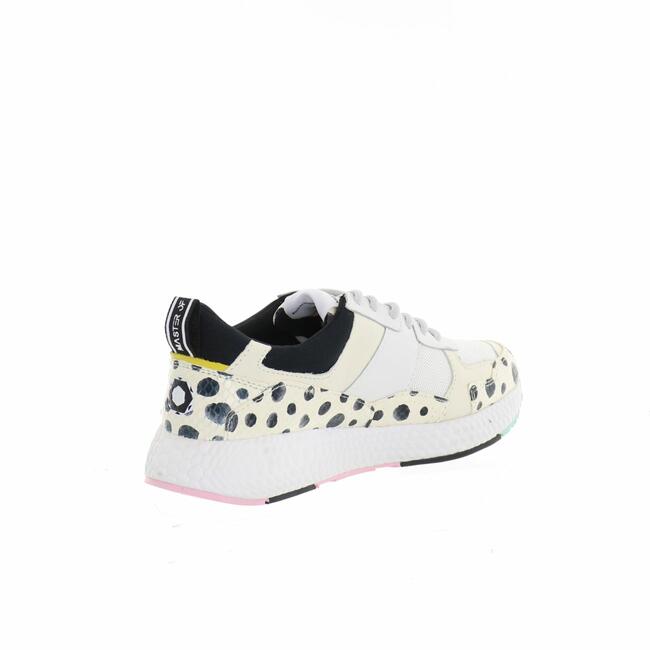 RUNNING FUTURA MOA - Mad Fashion | img vers.650x/